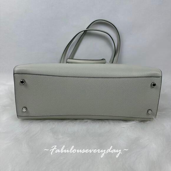 Coach Maggie Tote Bag Shoulder Bag In Leather/Light Pistachio CY666 NWT - Picture 9 of 9